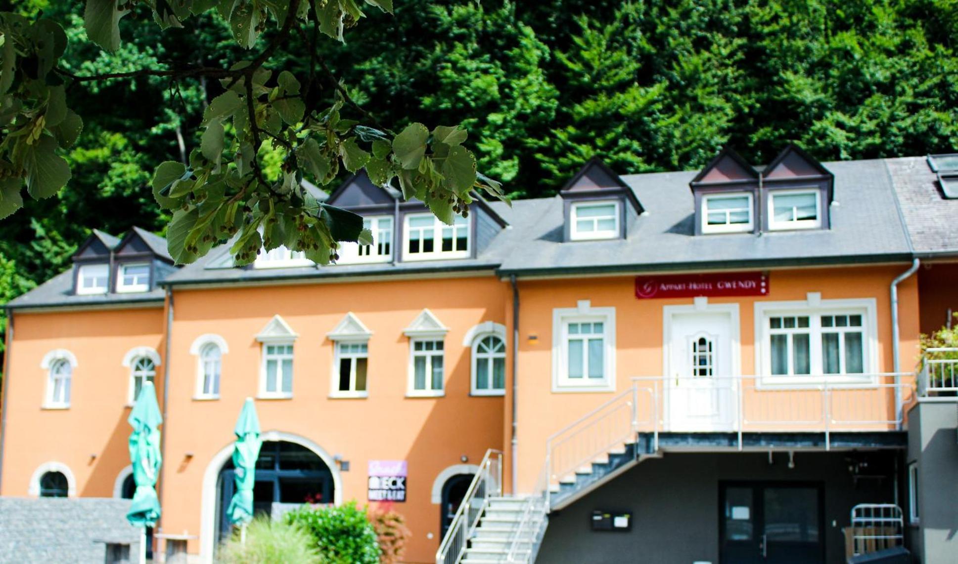 Appart-Hotel Gwendy Bour Exterior photo